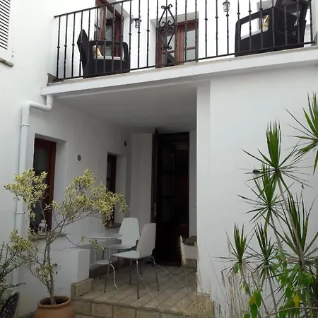 Apartamento Sidonia, Luxury Historic Modern Townhouse, Swimming Pool, Terraces, Sea View. Medina-Sidonia