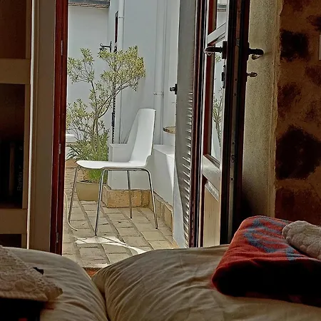 Sidonia, Luxury Historic Modern Townhouse, Swimming Pool, Terraces, Sea View. 公寓 麦地那西多尼亚