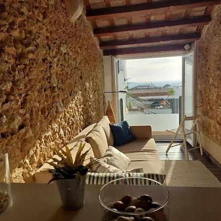 公寓 Sidonia, Luxury Historic Modern Townhouse, Swimming Pool, Terraces, Sea View.