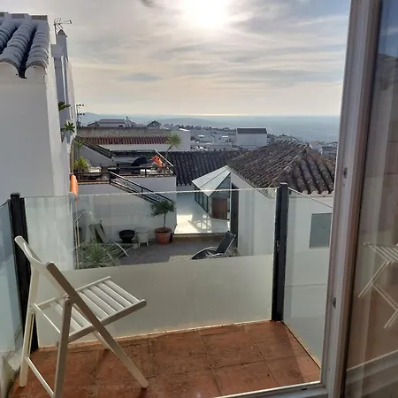 Sidonia, Luxury Historic Modern Townhouse, Swimming Pool, Terraces, Sea View. 公寓
